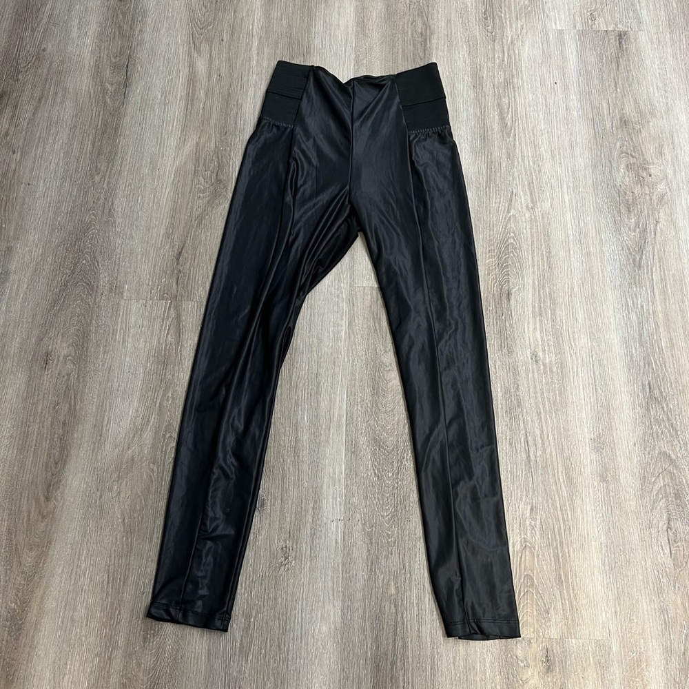 HIGH WAIST LEATHER LEGGINGS